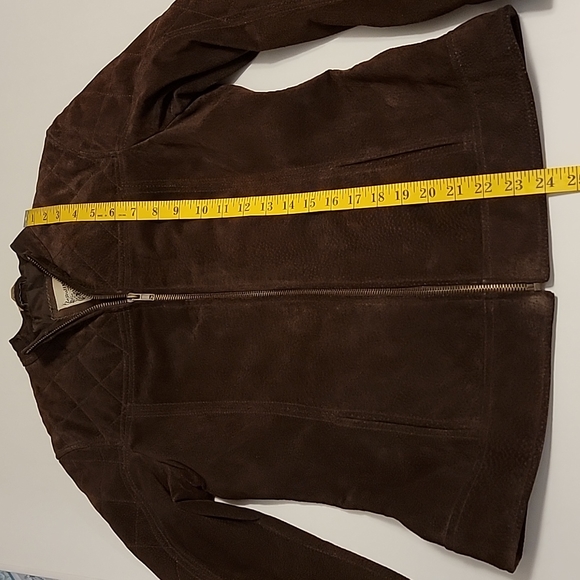 🧡Suede Ruff Hewn Leather Jacket with Quilted Accents on Yolks/Sleeves - Picture 11 of 15